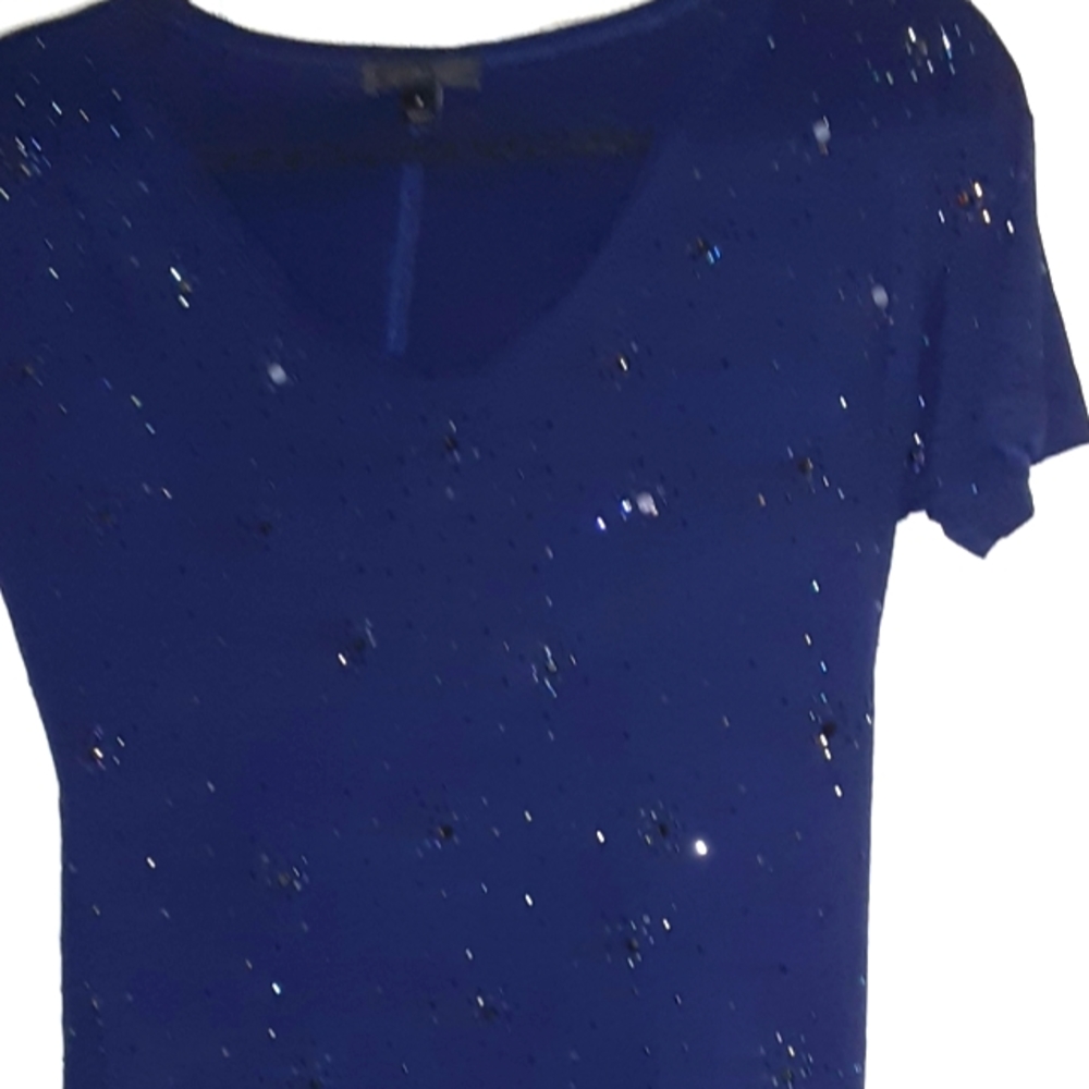 V neck blue shirt